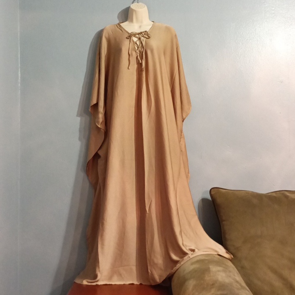 Champagne women's batwing maxi dress lace up front size 2x - Picture 8 of 17